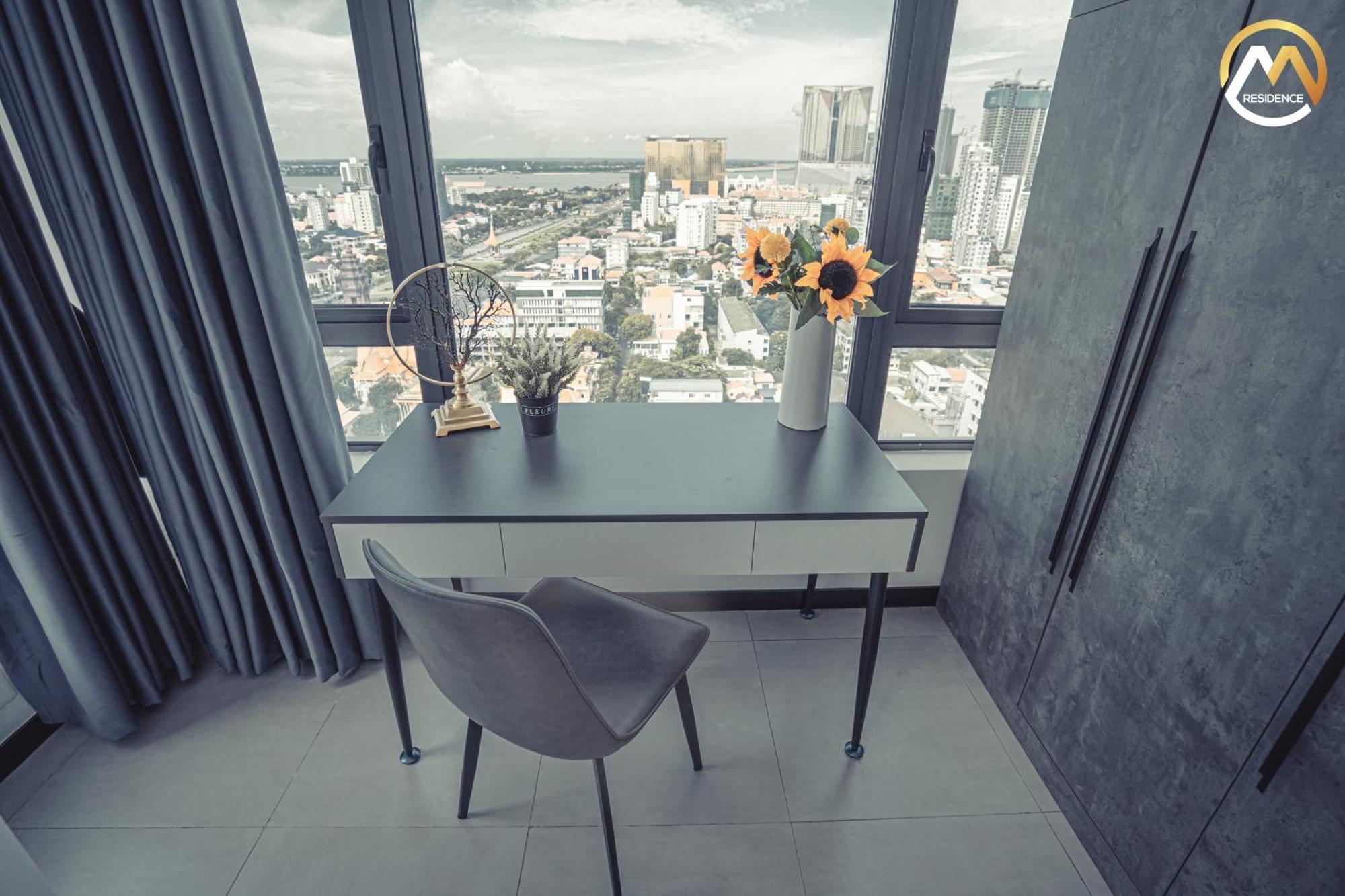 Hotel Serviced Apartments Top One Infinity Pool With View Of 360 Degree พนมเปญ ภายนอก รูปภาพ